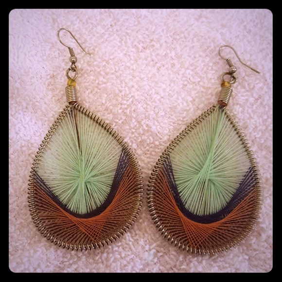 Threaded Earrings - Picture 1 of 2